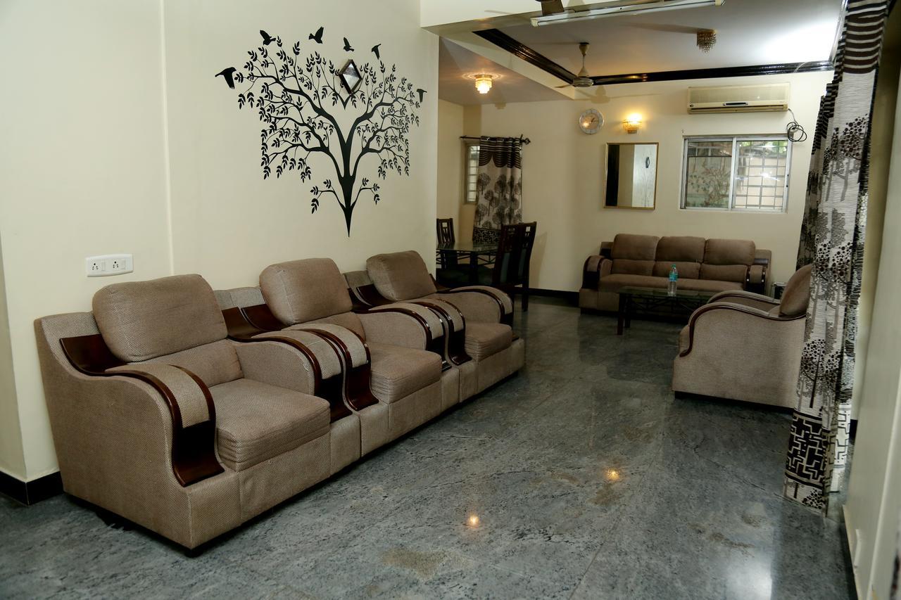 Rich Inn Suites - Next To Accord Metropolitian. เชนไน ภายนอก รูปภาพ