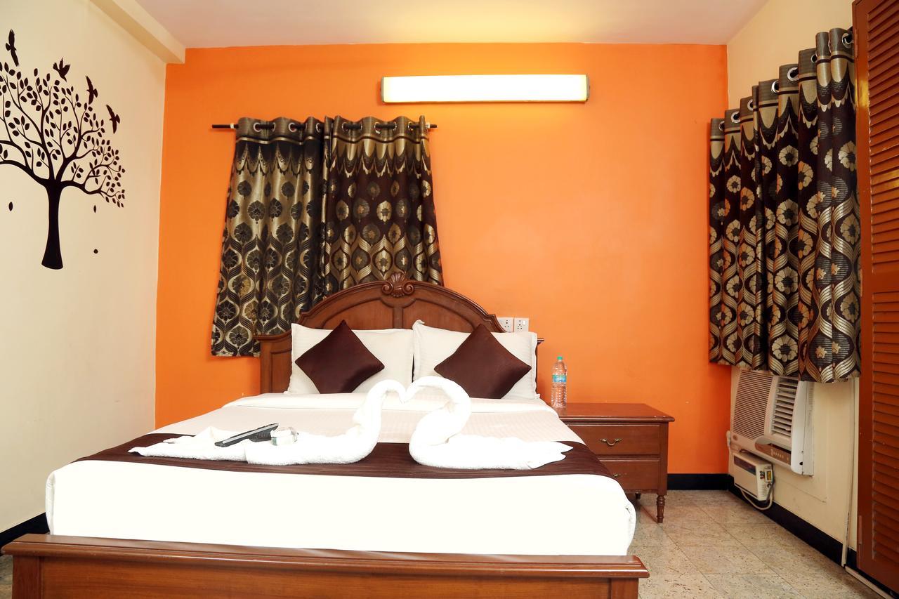 Rich Inn Suites - Next To Accord Metropolitian. เชนไน ภายนอก รูปภาพ